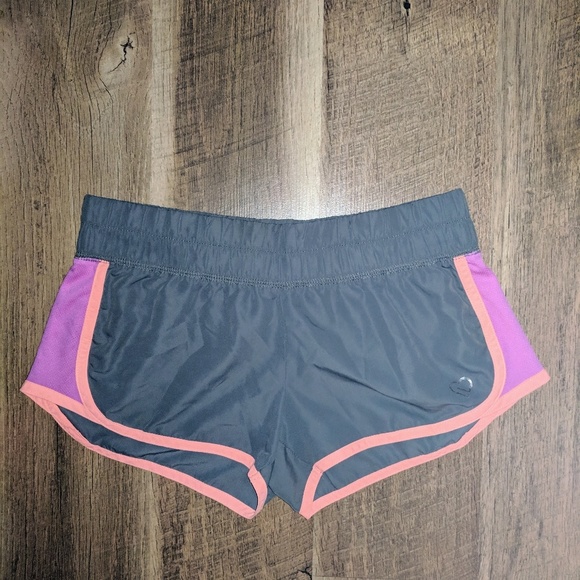 XS Shorts !π5 for 25!!π - XS ! - Picture 3 of 5